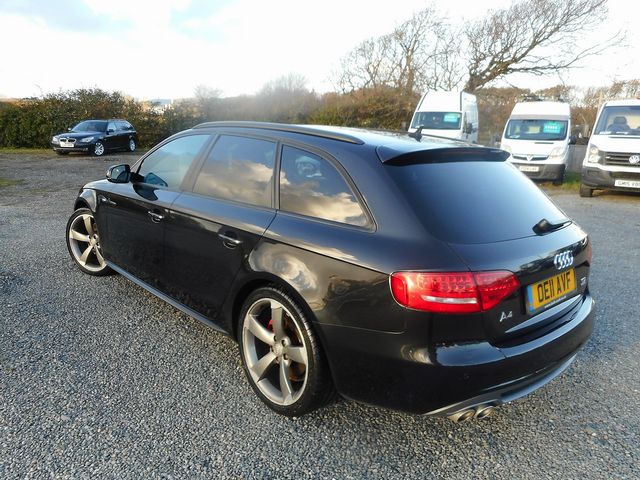 2011 AUDI 2 LITRE A4 S LINE BLACK EDIT TDI QUAT - Picture 5