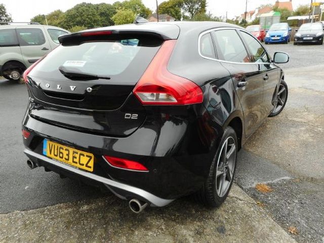 2013 VOLVO V40 R-DESIGN D2  1.6 LITRE - Picture 4