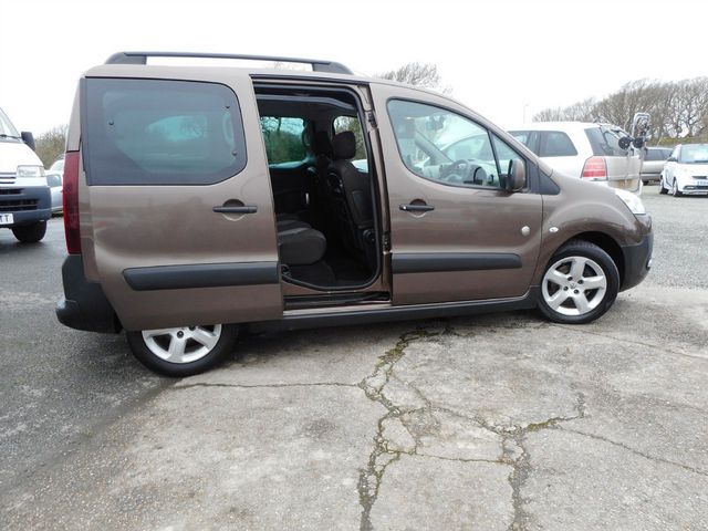 2015 PEUGEOT PARTNER Tepee Outdoor 1.6 HDi 92 - Picture 5