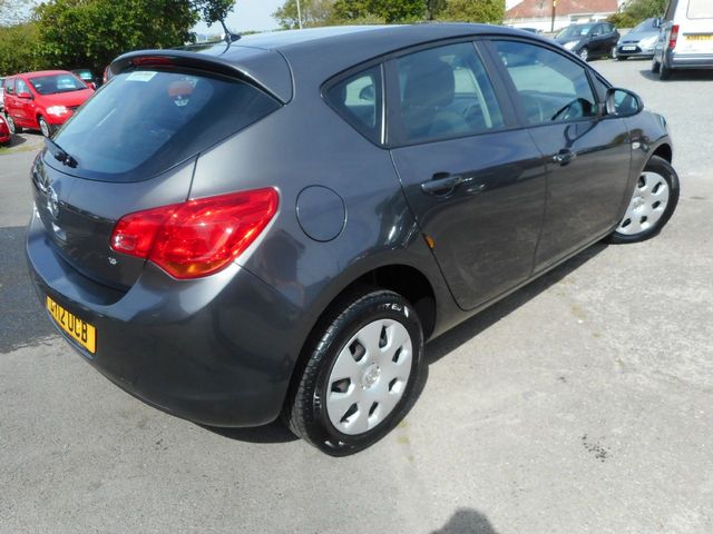 2012 VAUXHALL ASTRA S 1.6i 16v VVT AUTO - Picture 3