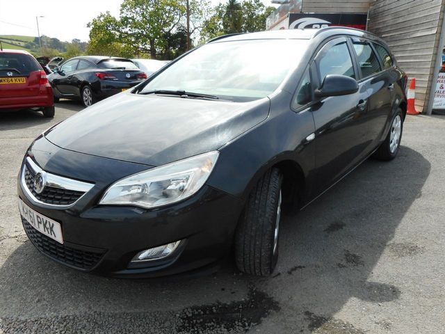 2011 VAUXHALL ASTRA EXCLUSIV 1.7CDTi 16v (125PS) ecoFLEX - Picture 5