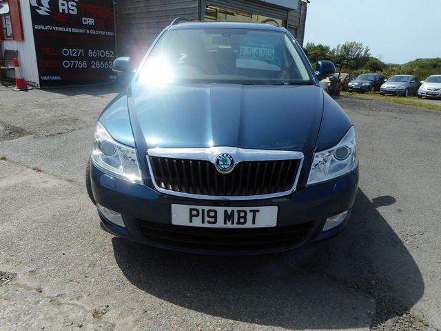 2011 SKODA OCTAVIA Elegance 2.0 TDI CR - Picture 2