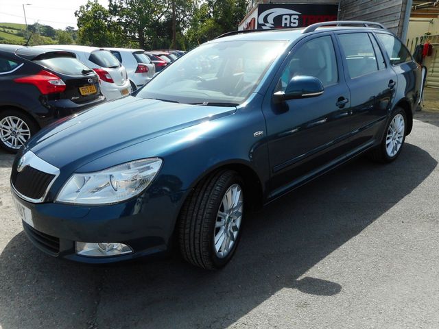 2011 SKODA OCTAVIA Elegance 2.0 TDI CR - Picture 4