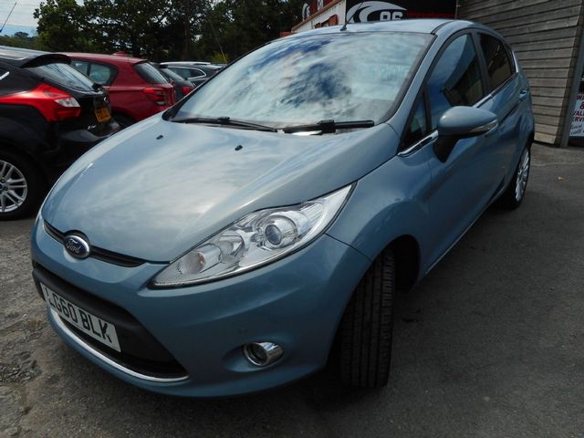 2010 FORD Fiesta Titanium 1.4 096 - Picture 4