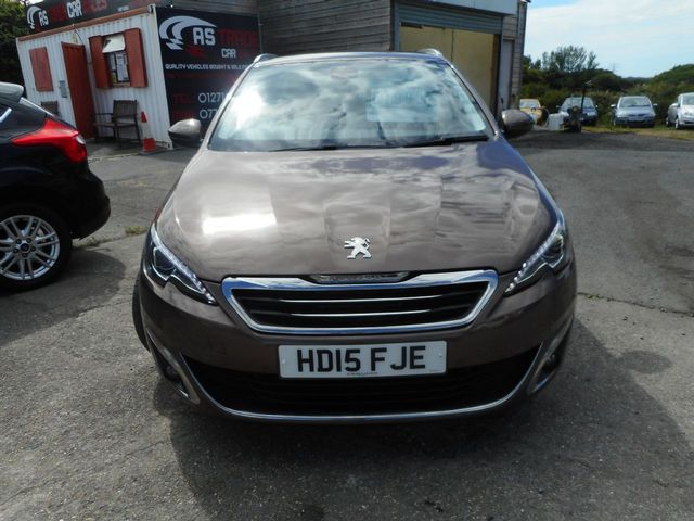 2015 PEUGEOT 308 SW Allure PureTech 130 Stop-Start Auto - Picture 2