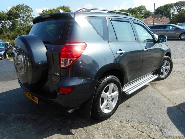 2006 TOYOTA RAV4 2.0 VVT-i XT4 Auto 4x4 - Picture 4