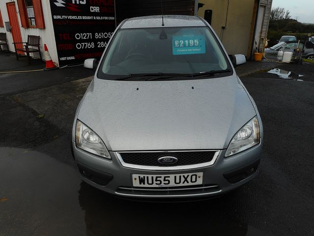 2005 FORD Focus 2.0 Titanium - Picture 2