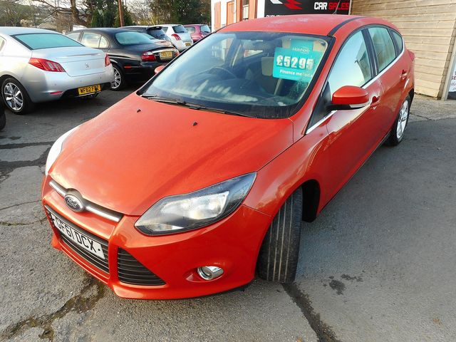 2011 FORD Focus 1.6 Zetec Auto - Picture 5