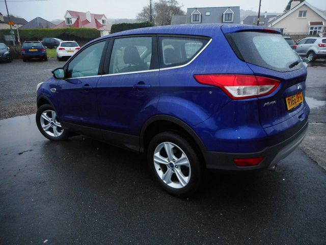 2016 FORD Kuga Zetec 2.0TDCi 150PS AWD - Picture 4