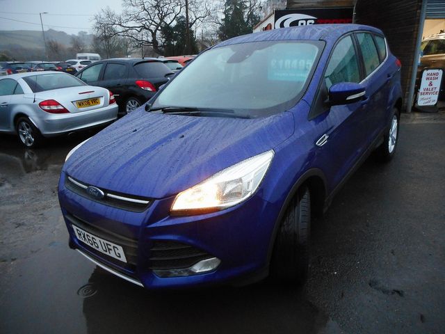 2016 FORD Kuga Zetec 2.0TDCi 150PS AWD - Picture 5