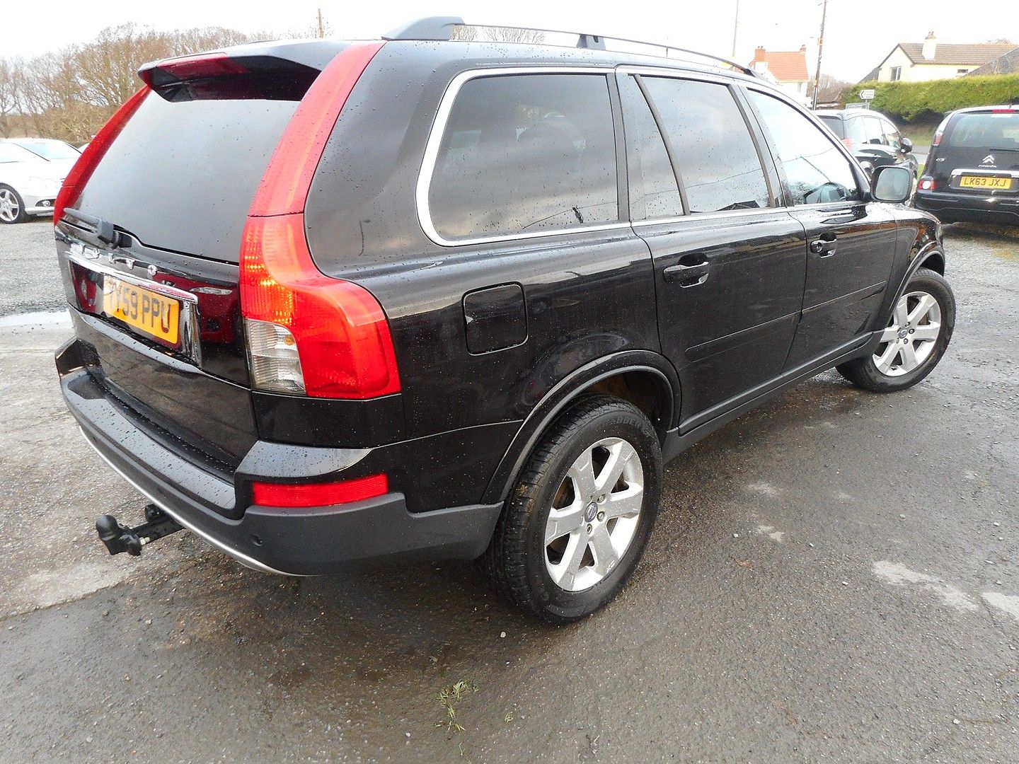 VOLVO XC90 D5 AWD (185 bhp) Executive Geartronic (2009) - Picture 3