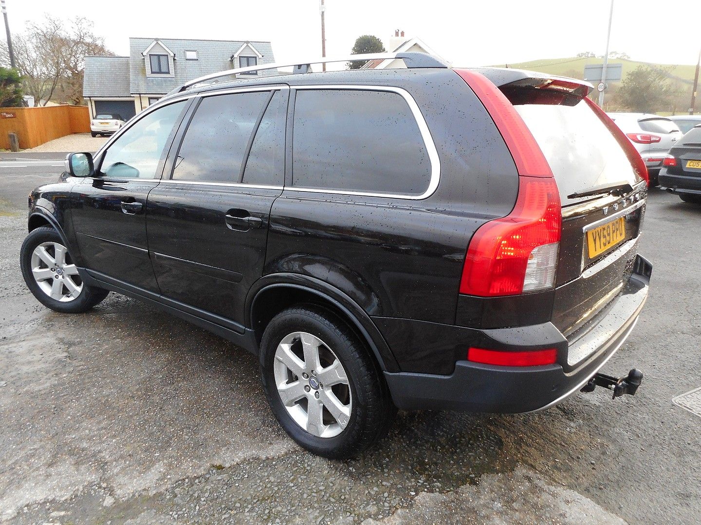 VOLVO XC90 D5 AWD (185 bhp) Executive Geartronic (2009) - Picture 4
