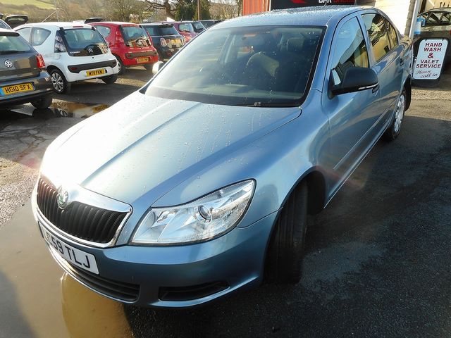 2009 SKODA Octavia S 1.9 TDI PD auto - Picture 4