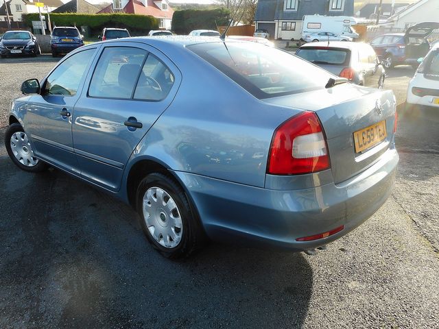 2009 SKODA Octavia S 1.9 TDI PD auto - Picture 5