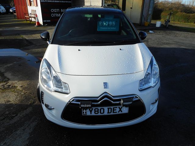 2012 CITROEN DS3 VTi 120 DStyle - Picture 2