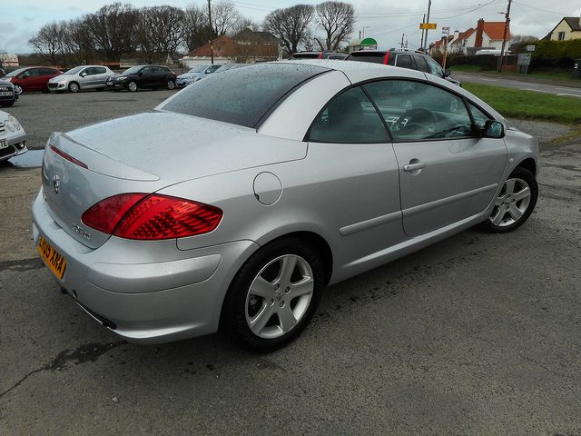 2005 PEUGEOT 307 2.0 16v S A/C - Picture 3