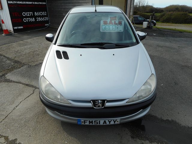 2002 PEUGEOT 206 1.1 LX AC - Picture 2