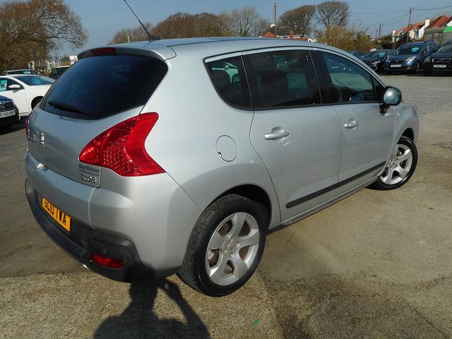 2010 PEUGEOT 3008 Exclusive HDi 150 FAP - Picture 3