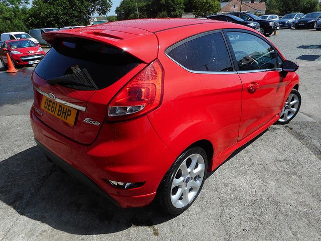 2011 FORD Fiesta Titanium 1.6 120 - Picture 3