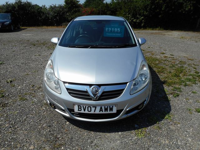 2007 VAUXHALL Corsa Design 1.4i 16v Auto A/C - Picture 2