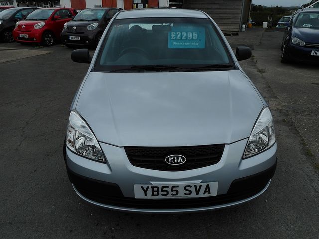 2006 KIA Rio 1.4 GS Auto - Picture 2