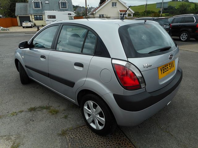 2006 KIA Rio 1.4 GS Auto - Picture 4