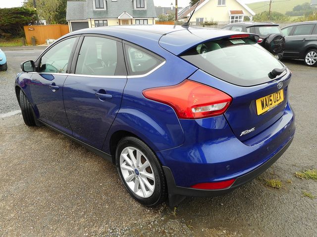 2015 FORD Focus Titanium 1.0T 125PS EcoBoost - Picture 4