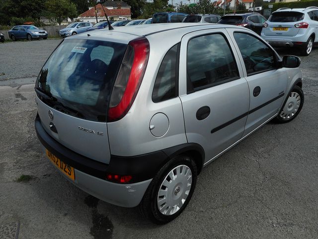 2002 VAUXHALL Corsa Comfort 1.2i 16v - Picture 3