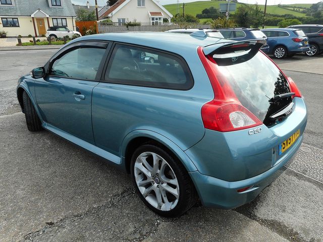 2007 VOLVO C30 2.0D SE Sport - Picture 5