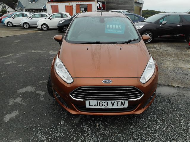 2013 FORD Fiesta Titanium 1.6 120 - Picture 2