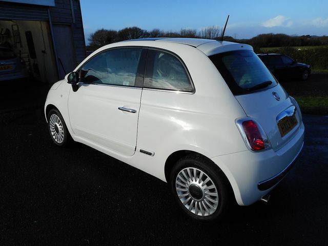 2013 FIAT 500 1.2i Lounge S/S automatic - Picture 4