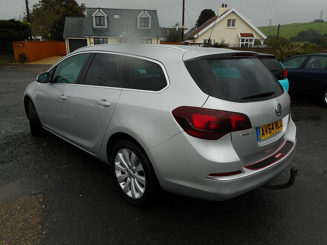 2014 VAUXHALL Astra Sports Tourer ELITE 1.6i 16v VVT (115PS) auto - Picture 4