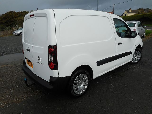 2015 CITROEN Berlingo HDi 75 L1 625 LX - Picture 3