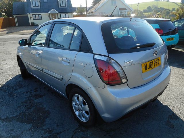 2011 KIA Rio 1.4 2 - Picture 4