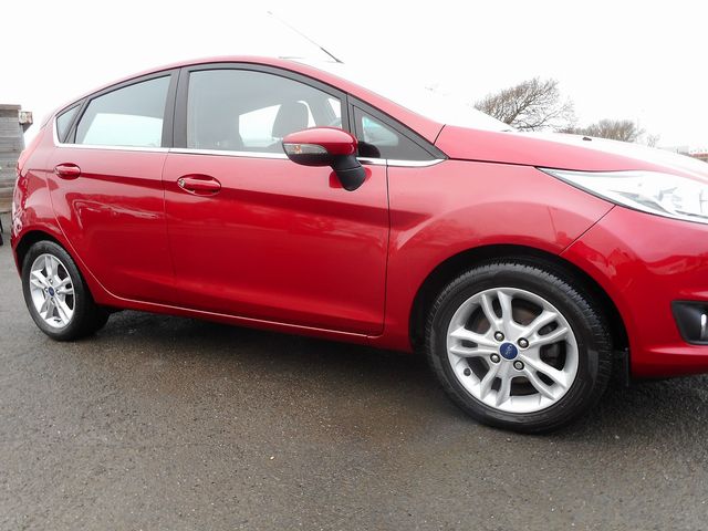 2015 FORD Fiesta Zetec 1.0 80PS Start/Stop - Picture 2