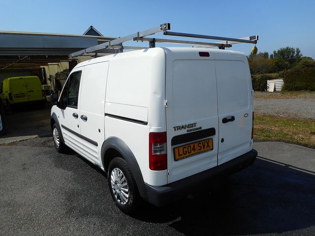 2004 FORD Transit Connect 1.8 TDCi 200 L SWB - Picture 3