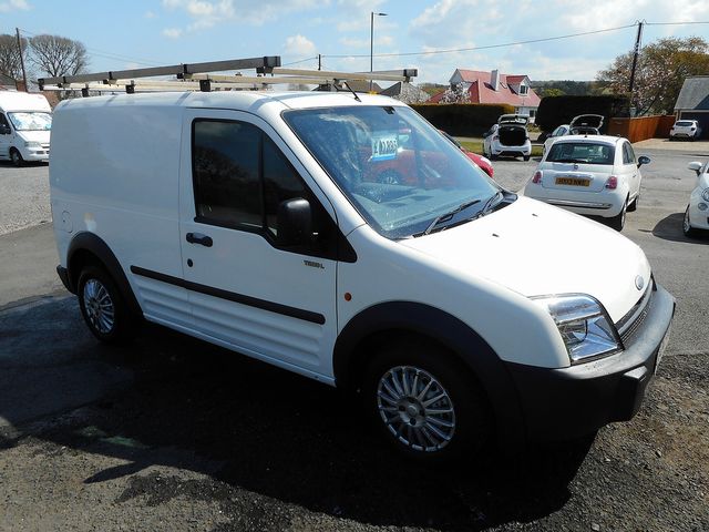 2004 FORD Transit Connect 1.8 TDCi 200 L SWB - Picture 4