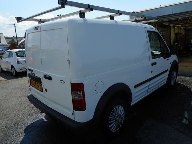 2004 FORD Transit Connect 1.8 TDCi 200 L SWB - Picture 5