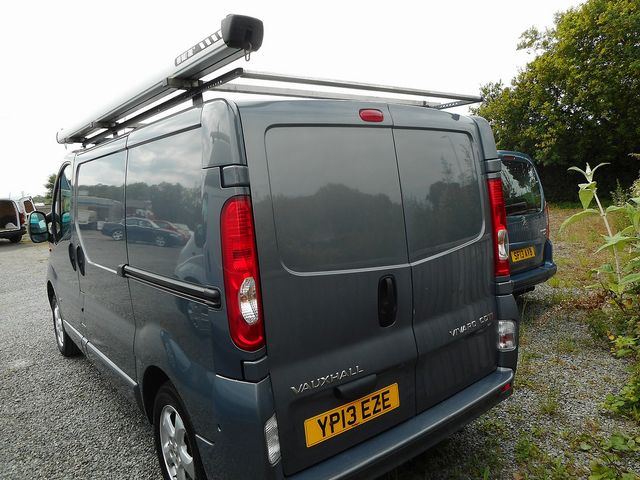 2013 VAUXHALL Vivaro Sport 2700 2.0CDTi (115PS) SWB st rf Eu5 - Picture 4