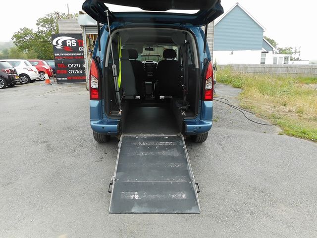 2013 PEUGEOT Partner Tepee S 1.6 e-HDi 92 Stop-Start EGC - Picture 5