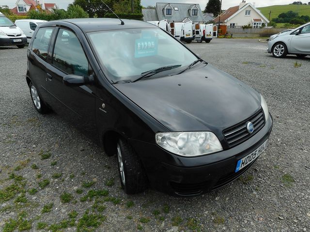 2005 FIAT Punto 1.2 Dynamic - Picture 2