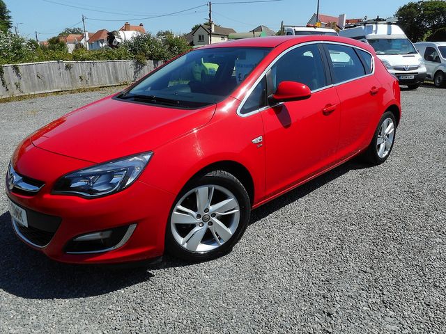 2013 VAUXHALL Astra SRi 1.6i 16v VVT auto - Picture 4