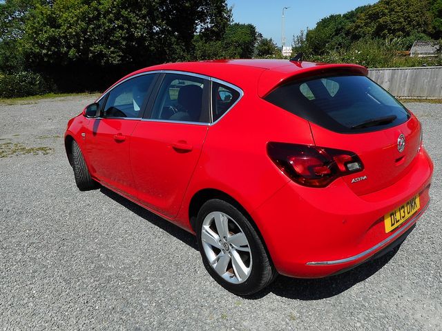 2013 VAUXHALL Astra SRi 1.6i 16v VVT auto - Picture 5