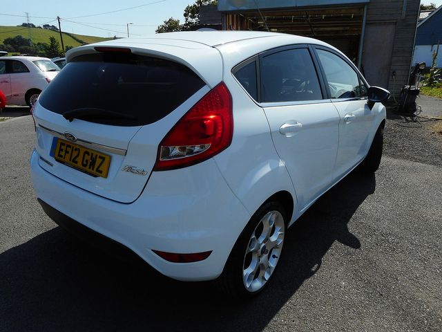 2012 FORD Fiesta Titanium 1.6 120 - Picture 3