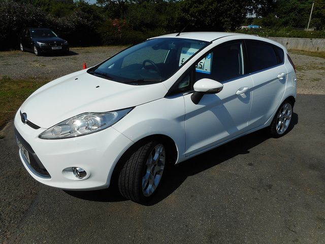 2012 FORD Fiesta Titanium 1.6 120 - Picture 5