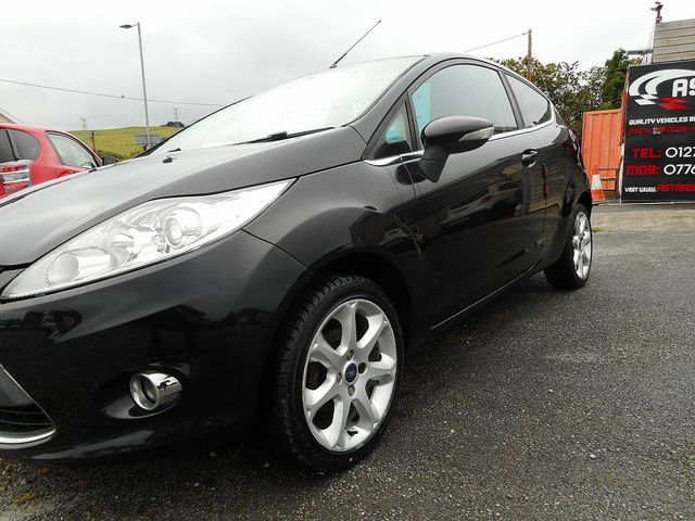 2009 FORD Fiesta Titanium 1.6TDCi090 - Picture 3