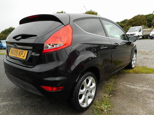 2009 FORD Fiesta Titanium 1.6TDCi090 - Picture 5