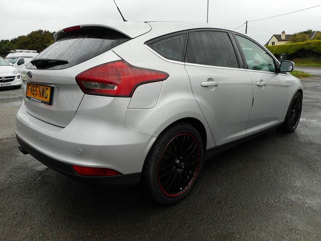 2015 FORD Focus Titanium 1.6 TDCi 115ps (s/s) - Picture 5