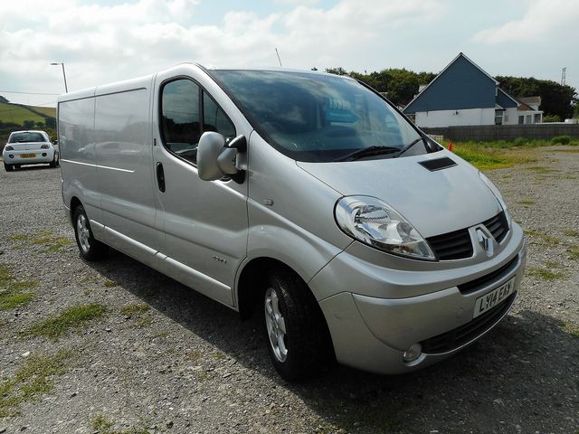 2014 RENAULT Trafic LL29dCi 115 Sport - Picture 2