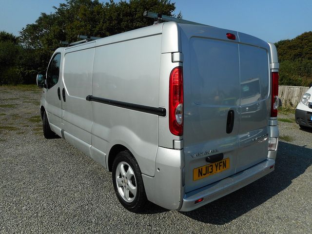 2013 VAUXHALL Vivaro Sport 2900 2.0CDTi (115PS) LWB st rf Eu5 - Picture 4